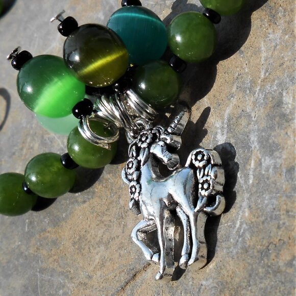 No. 2 Handmade bracelet with unicorn charm - Picture 2 of 2